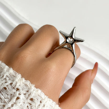 Cold and niche three-dimensional star shaped rings with spicy and beautiful mouth opening English letter bracelets